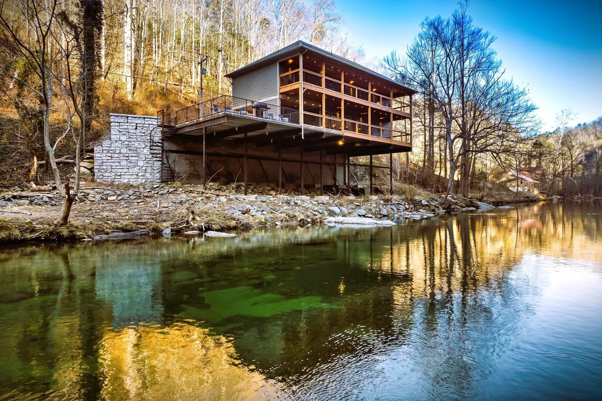 Take Me To The River Cabin - Sevierville, TN